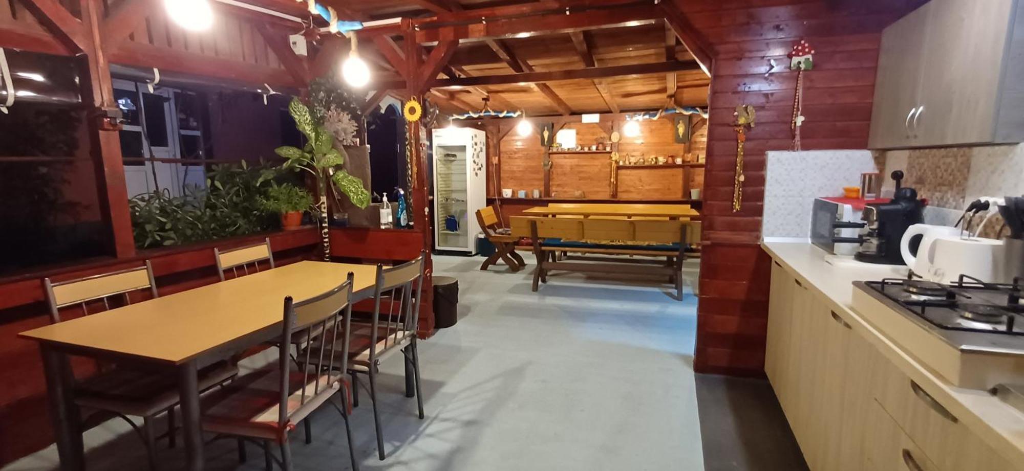 Casa Ella Hotell Tuzla Exteriör bild