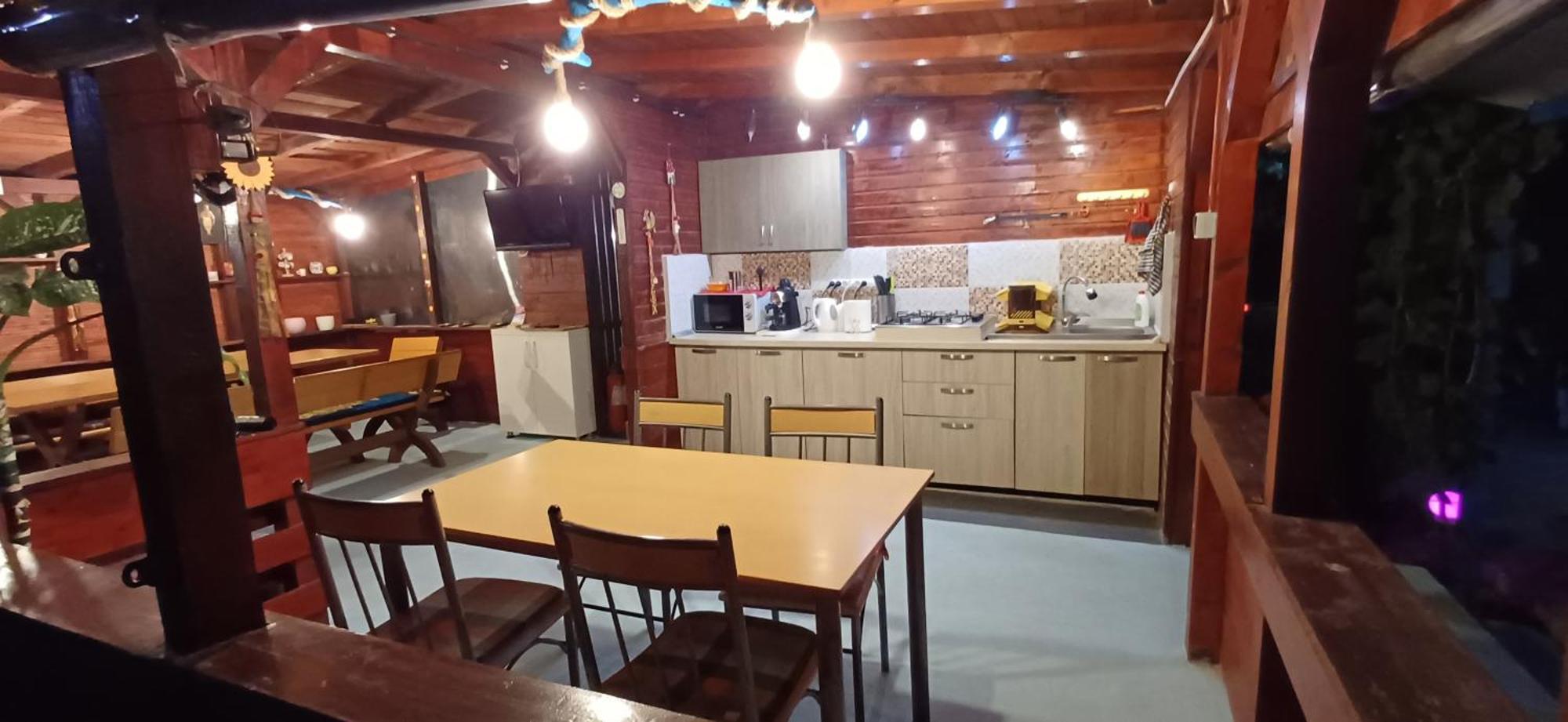Casa Ella Hotell Tuzla Exteriör bild